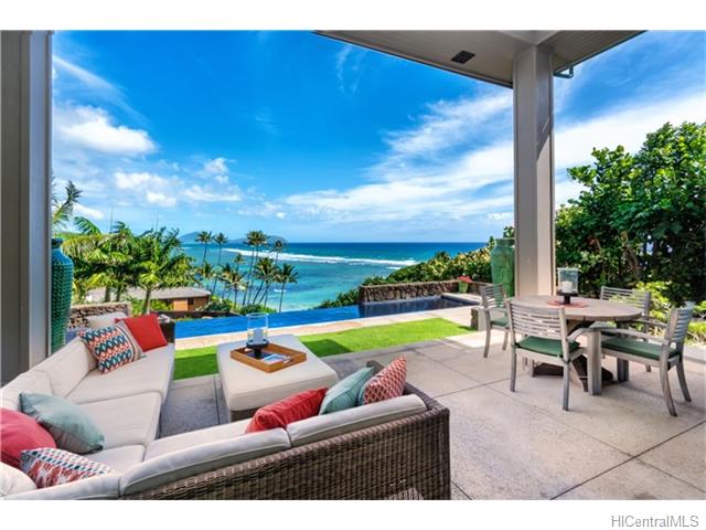 114 royal circle home for sale in Kahala, Honolulu