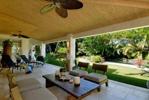 Kahala Avenue home for sale open lanai